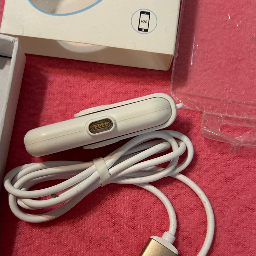 MAGNETIC POWER BANK  IOS - Picture 5 of 8